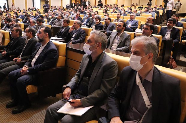 افتتاح نخستین کنفرانس ملی افزایش بهره دهی چاه های نفت و گاز در تهران